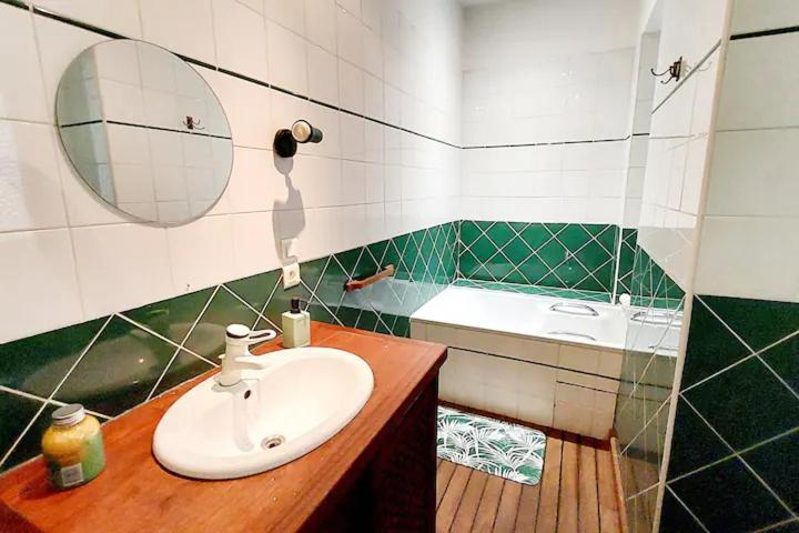 Apartamento Cosy Hortensia- 4 Ch- Clemenceau Hypercentre & Parking Sous Terrain- 110M2 Pau Exterior foto